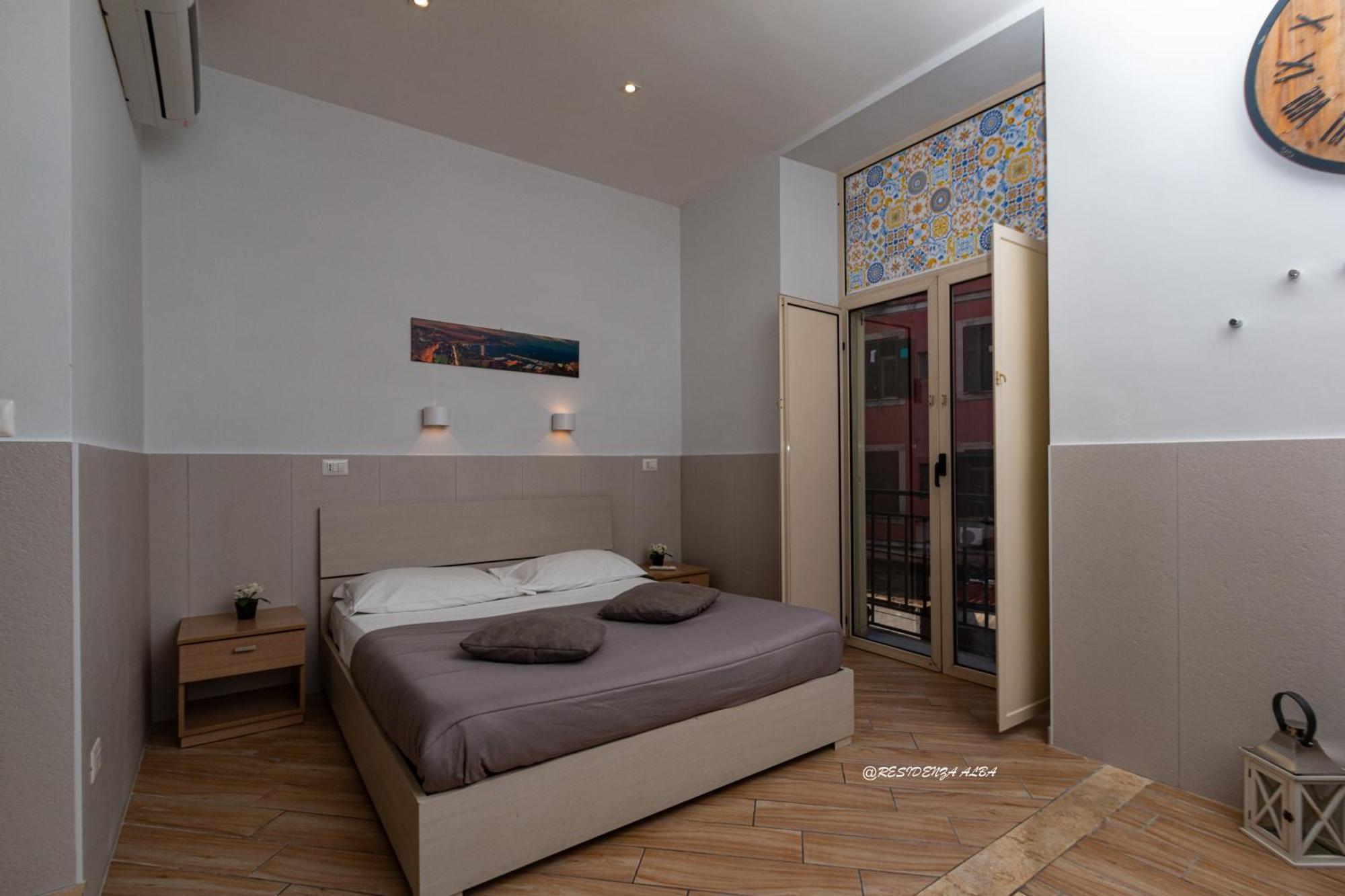 B&B Residenza Alba Наполи Екстериор снимка