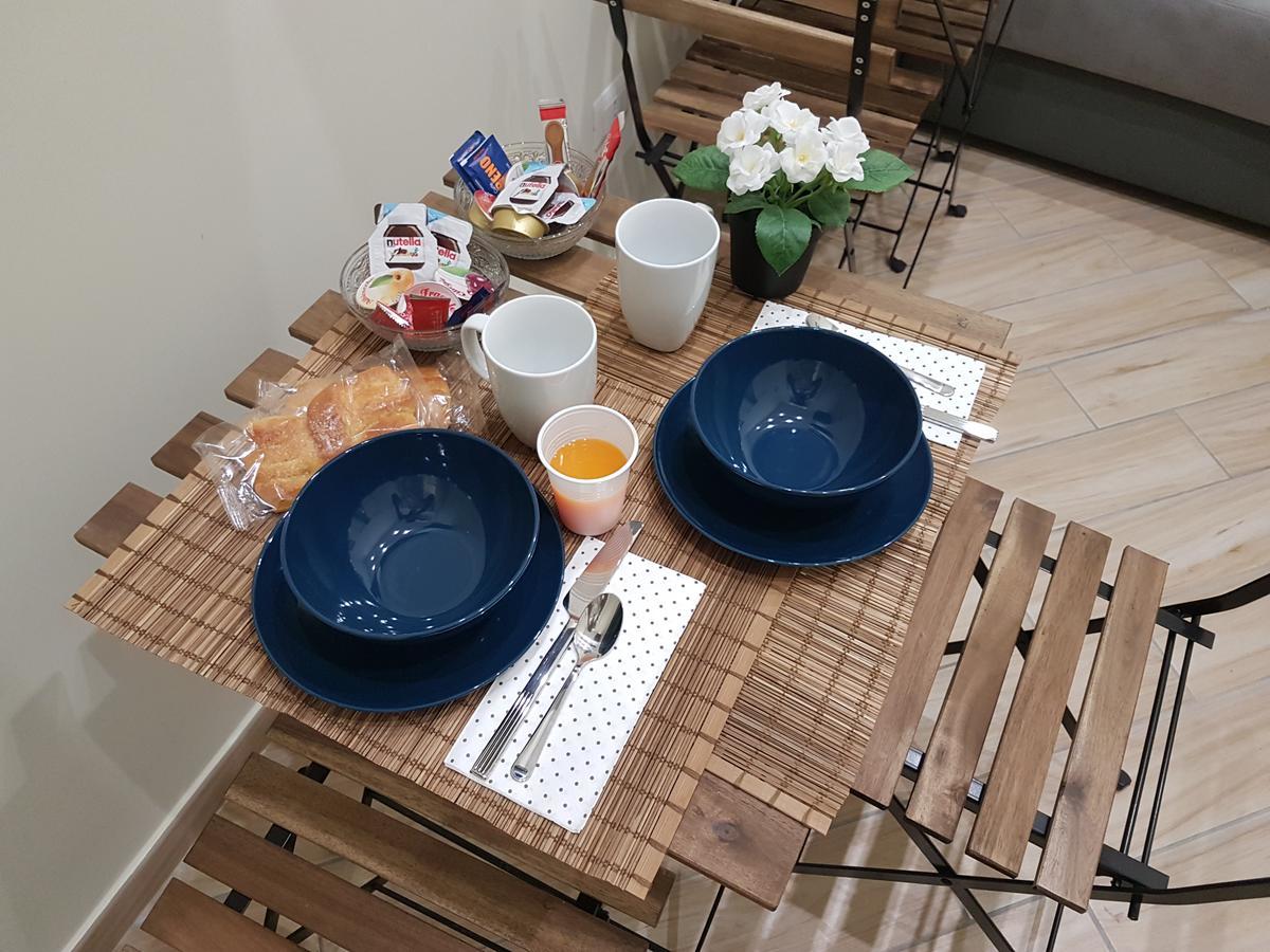 B&B Residenza Alba Наполи Екстериор снимка