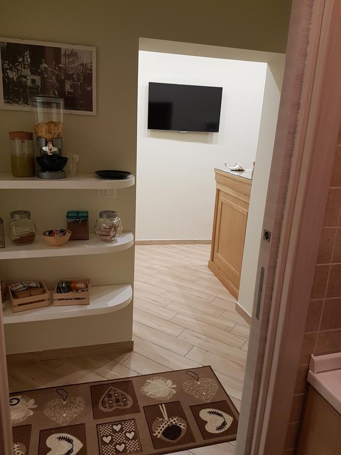 B&B Residenza Alba Наполи Екстериор снимка