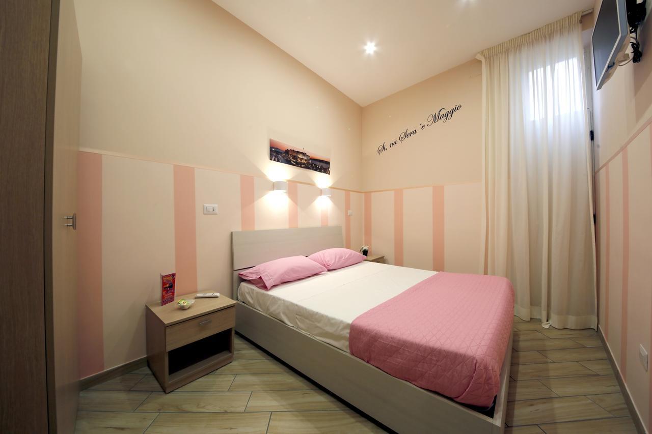 B&B Residenza Alba Наполи Екстериор снимка